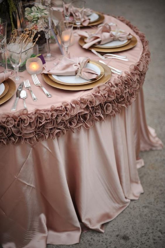 Titillating Table Cloth Designs To Tilt The Tables To Your Side - Bored Art